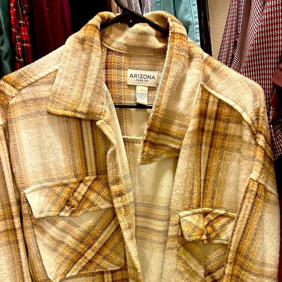 Warm fuzzy Arizona shacket - Picture 1 of 1